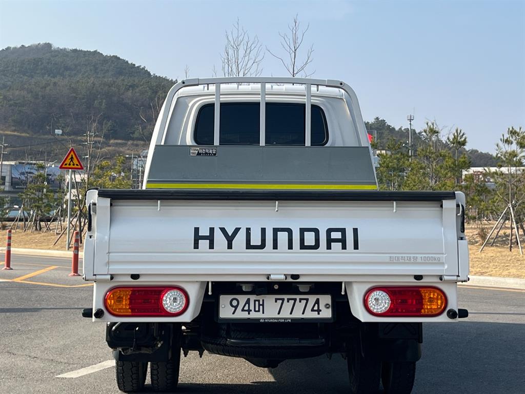 Small Truck Cargo (small) - Vista 4