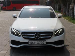 Mercedes Benz E class - Vista 2