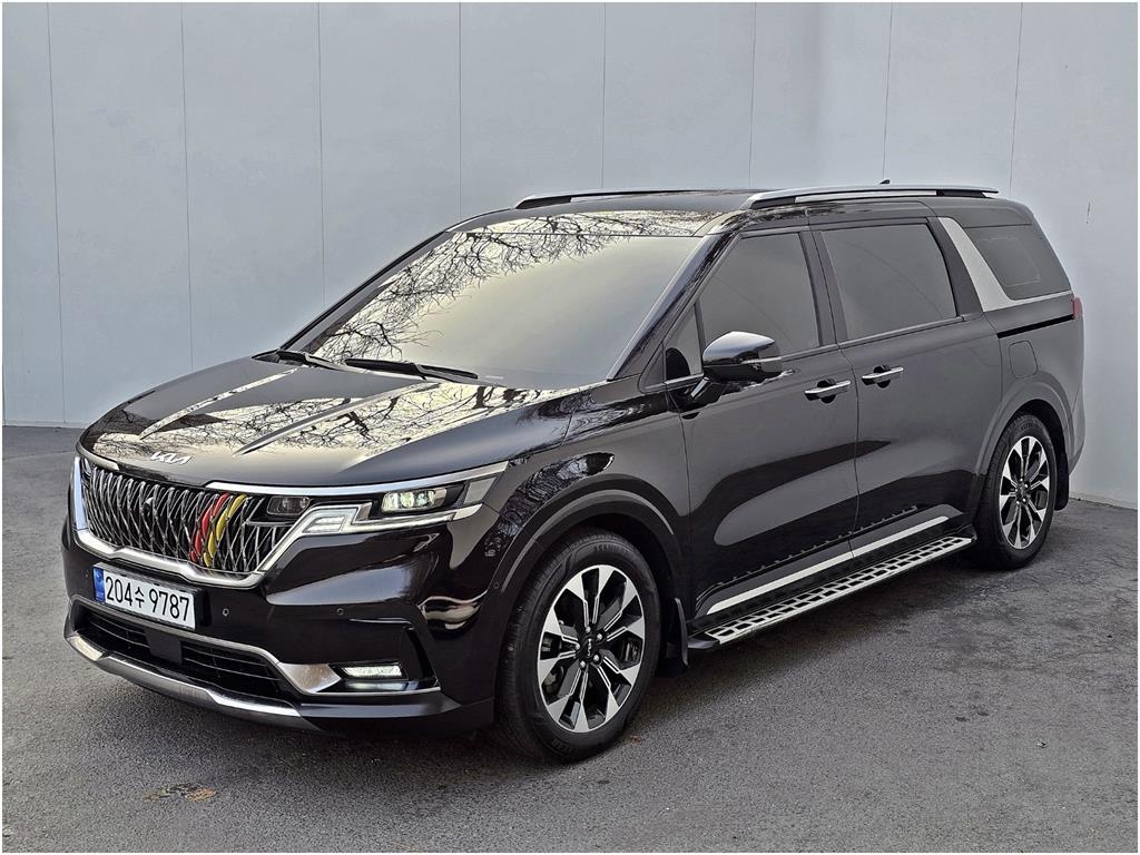 KIA Carnival 2023 Negro - Importación desde Corea - HF Imports Iquique - Foto 1