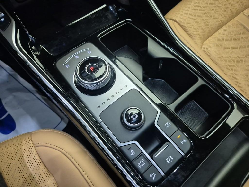 KIA Sorento - Vista 8