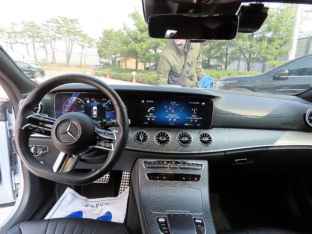 Mercedes Benz CLS Class - Vista 7