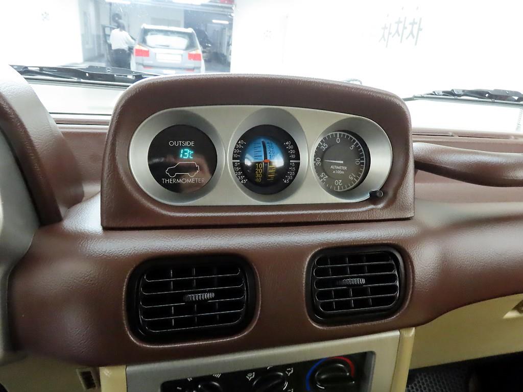 HYUNDAI Galloper - Vista 10