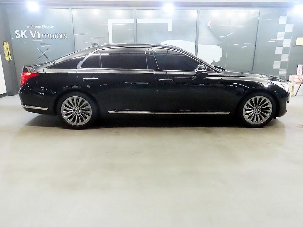 Genesis EQ900 - Vista 3