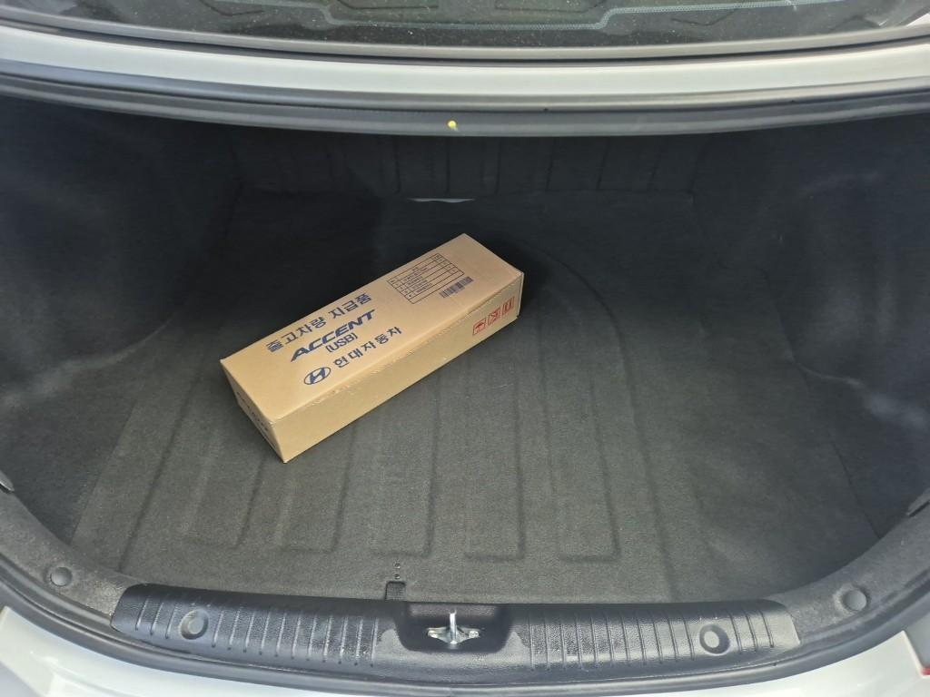 HYUNDAI Accent 2014 Blanco - Importación desde Corea - HF Imports Iquique - Foto 18