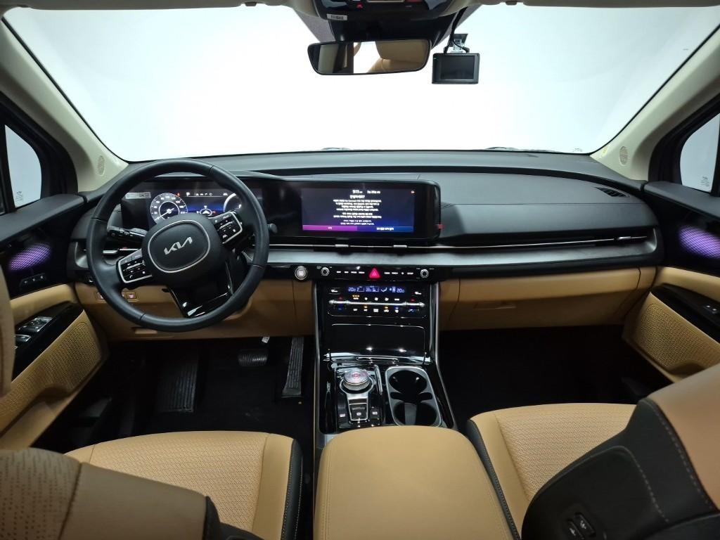 KIA Carnival - Vista 5