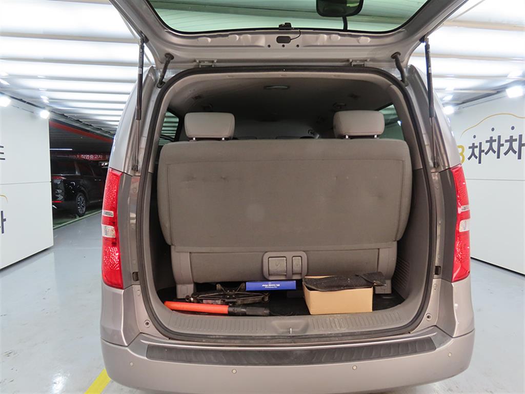 HYUNDAI Starex 2020 Gris - Importación desde Corea - HF Imports Iquique - Foto 18