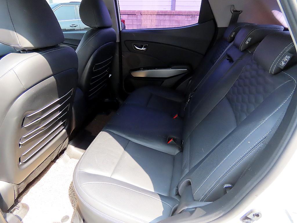 Ssangyong Tivoli - Vista 6