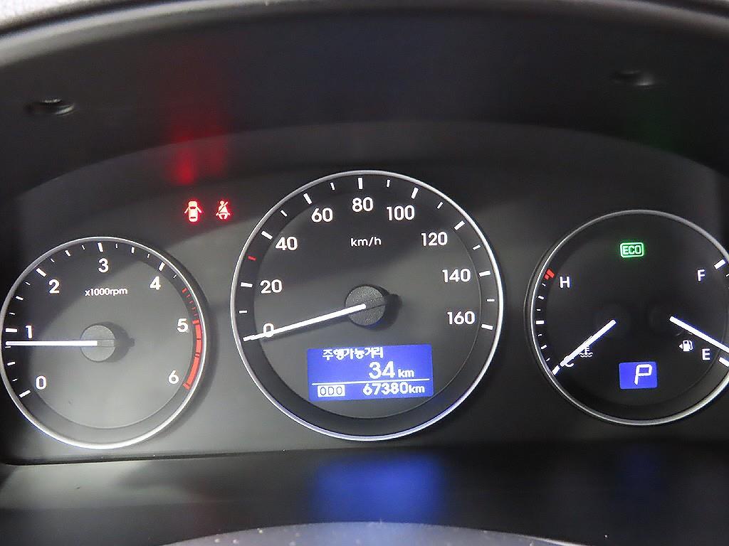 HYUNDAI Starex - Vista 11