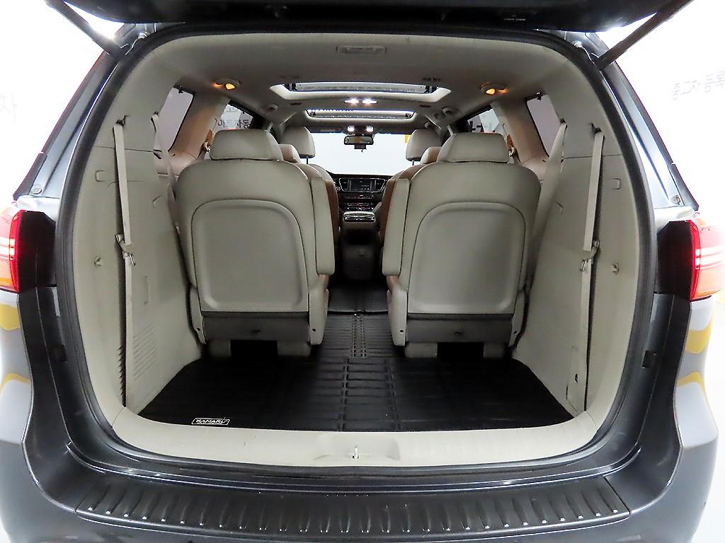 KIA Carnival 2017 Gris - Importación desde Corea - HF Imports Iquique - Foto 18