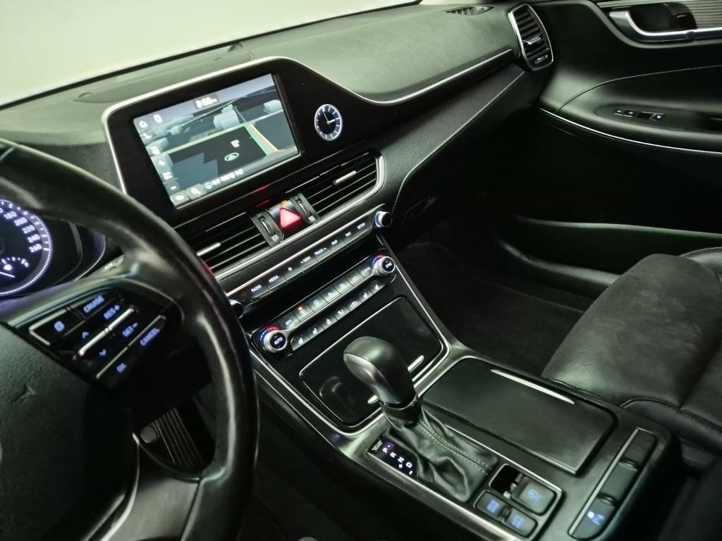 HYUNDAI Grandeur - Vista 10