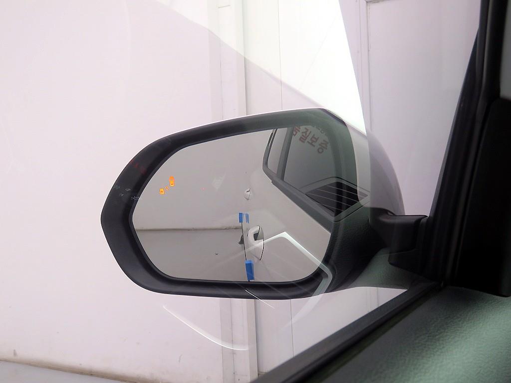 KIA Seltos - Vista 6