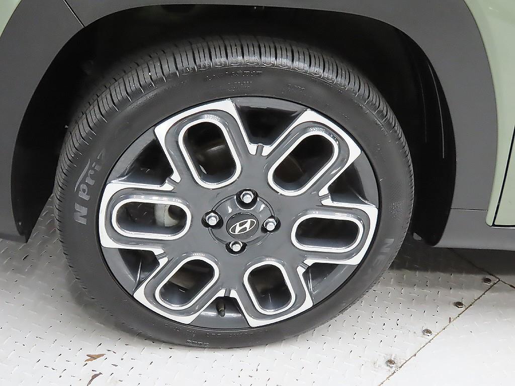 HYUNDAI Casper - Vista 9