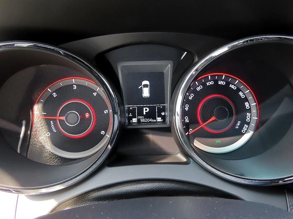 Ssangyong Tivoli - Vista 9