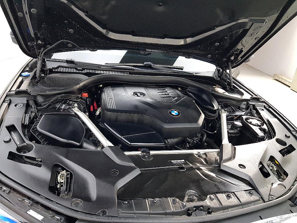 BMW 5 Series - Vista 6