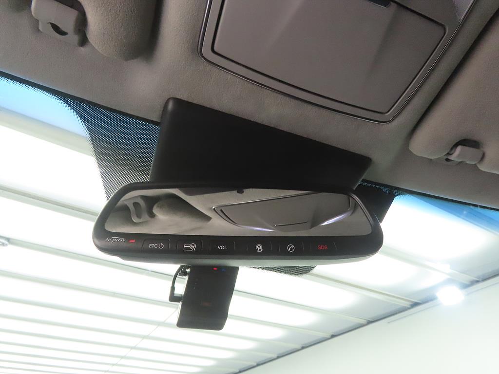 HYUNDAI Equus - Vista 12