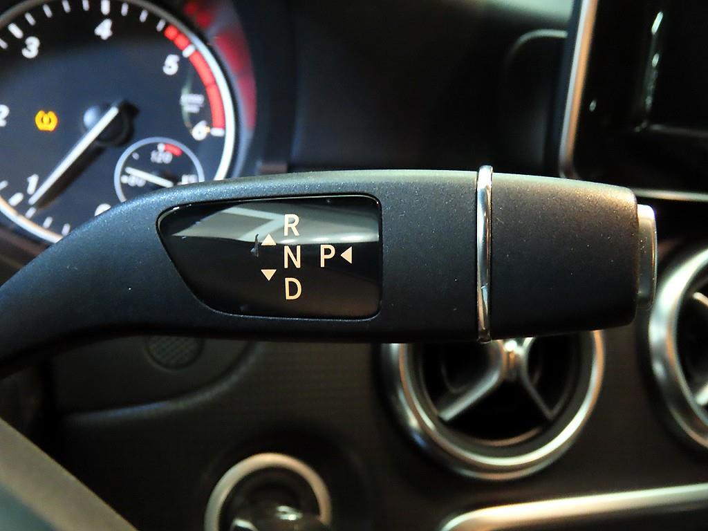 Mercedes Benz A Class - Vista 12