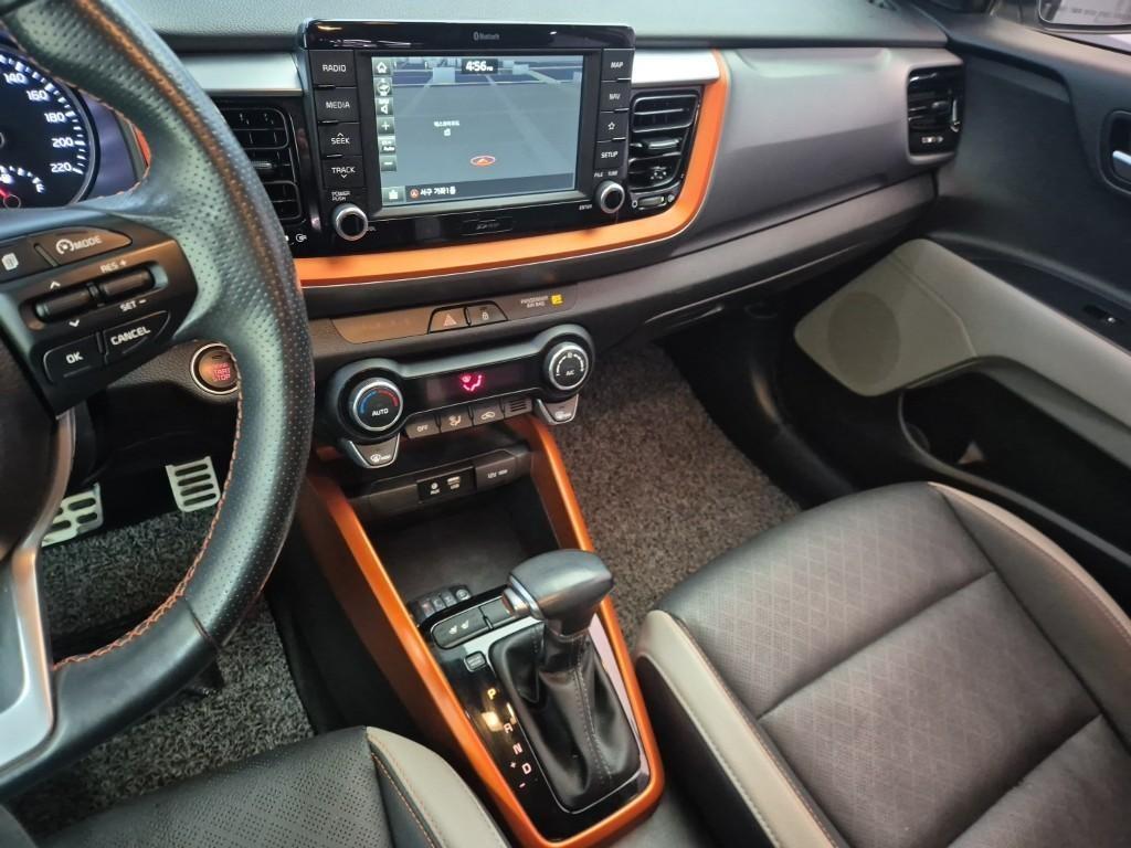 KIA Stonic - Vista 10