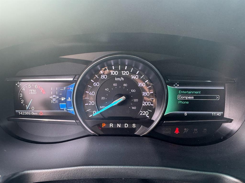 Ford Explorer - Vista 5