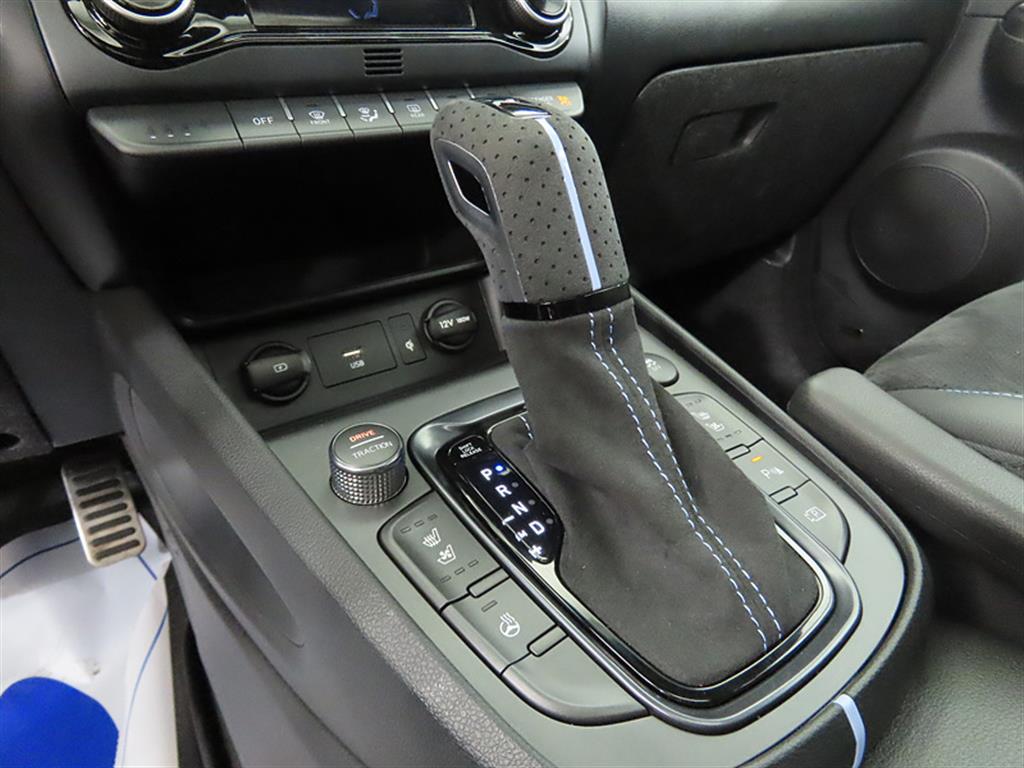 HYUNDAI Kona - Vista 9