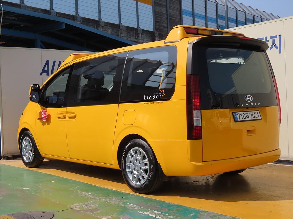 HYUNDAI Staria - Vista 4