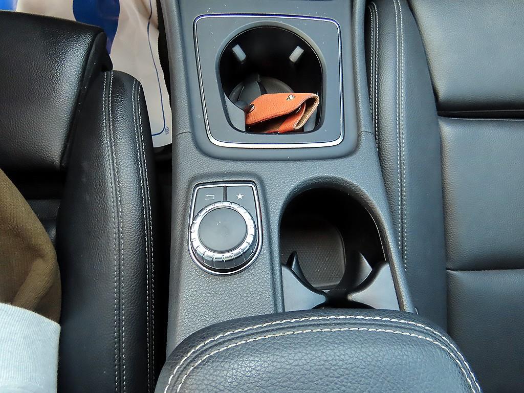 Mercedes Benz CLA Class - Vista 12