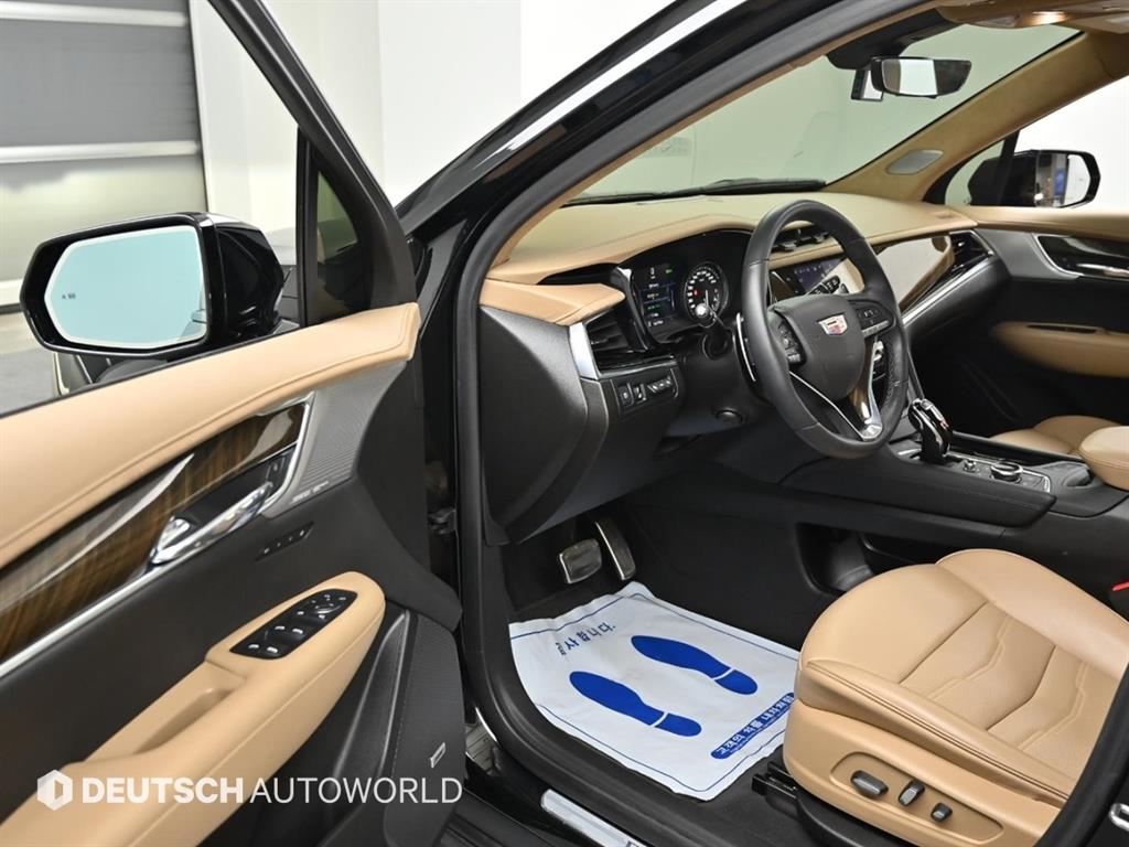 Cadillac XT6 - Vista 10