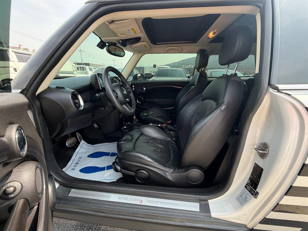 Mini Cooper - Vista 11