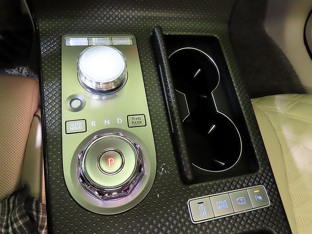 Genesis G80 - Vista 12