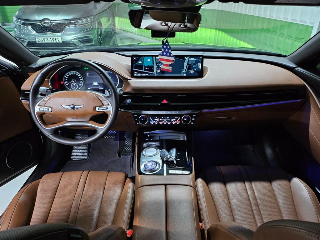 Genesis G80 - Vista 8