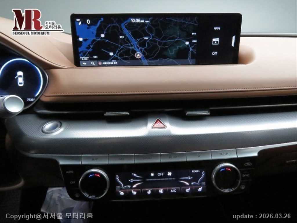 Genesis G80 - Vista 10