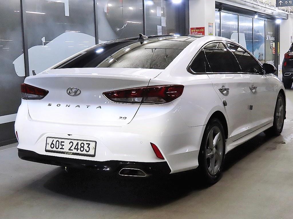 HYUNDAI Sonata - Vista 4