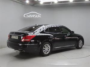 HYUNDAI Equus - Vista 8