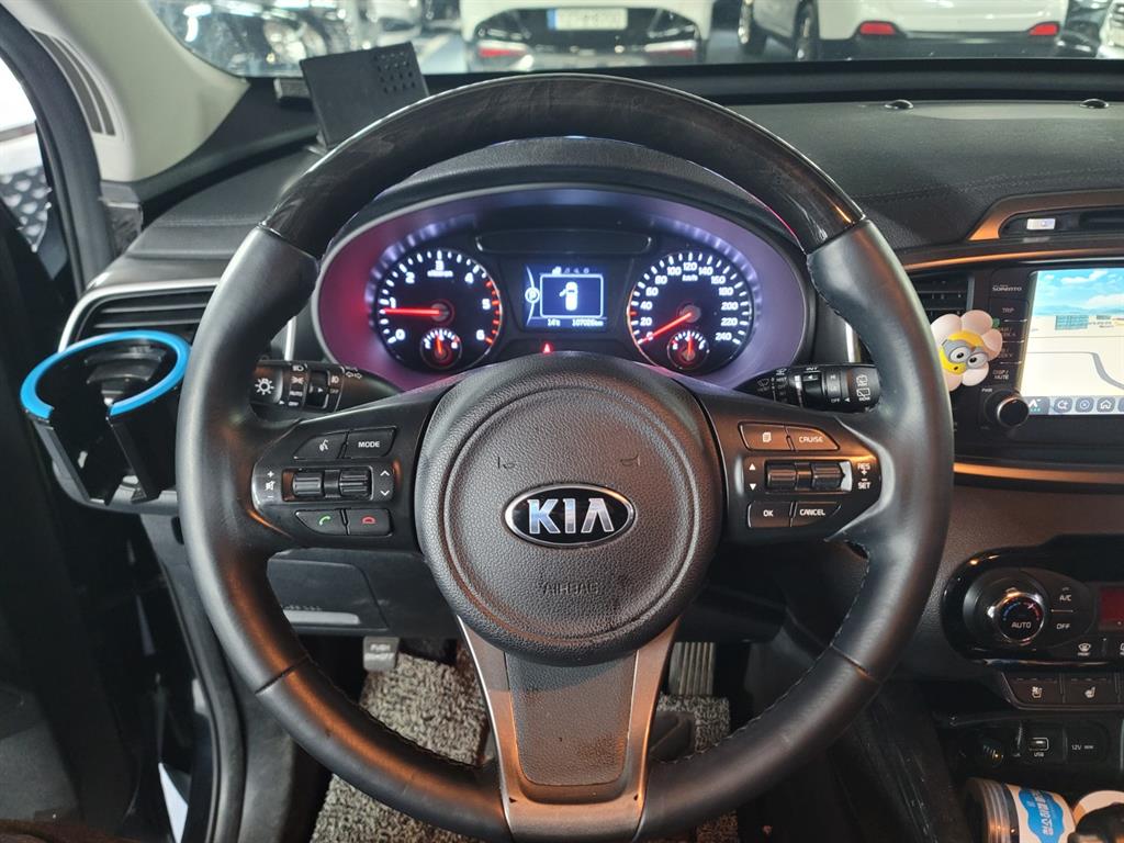 KIA Sorento - Vista 10