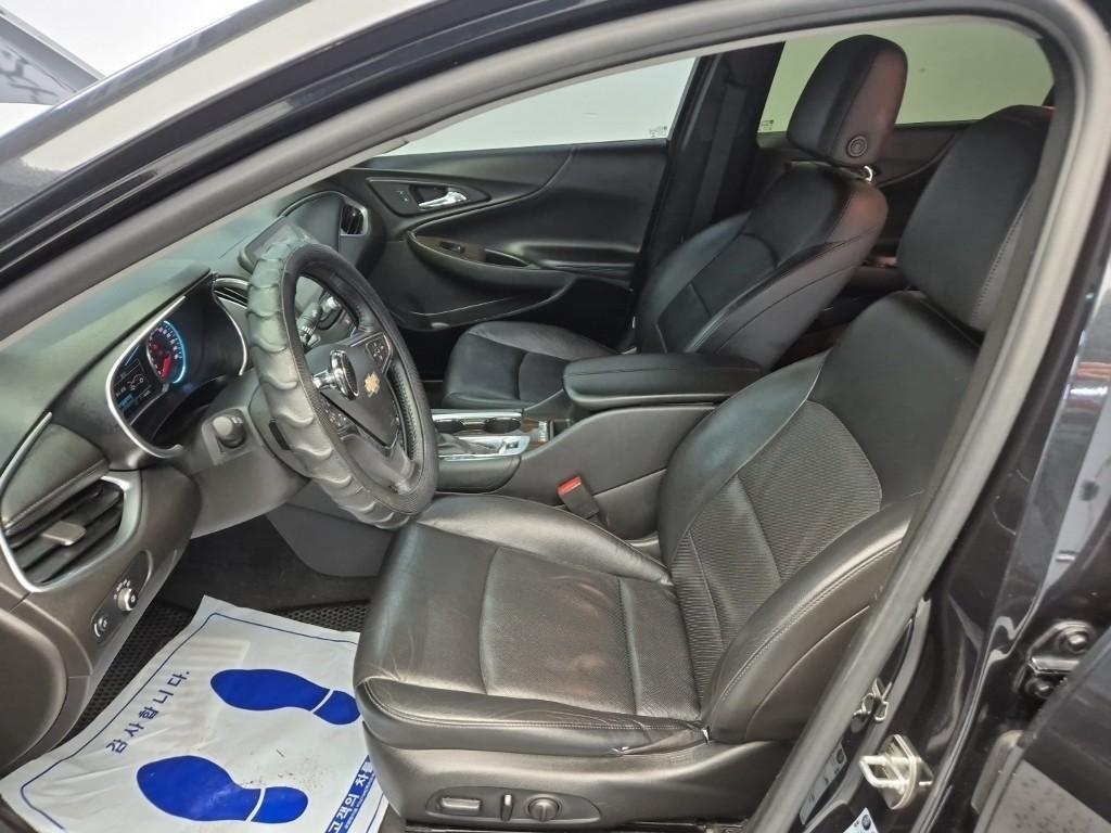 Chevrolet Malibu - Vista 11