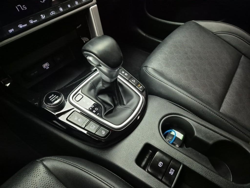 KIA Seltos - Vista 8