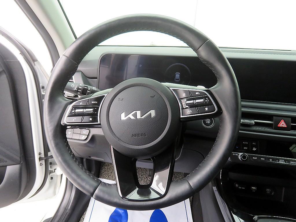 KIA Seltos - Vista 10