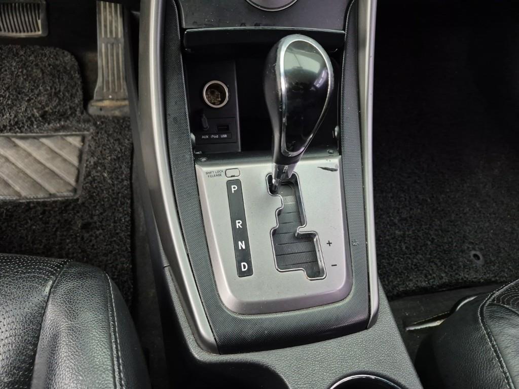 HYUNDAI Avante - Vista 8