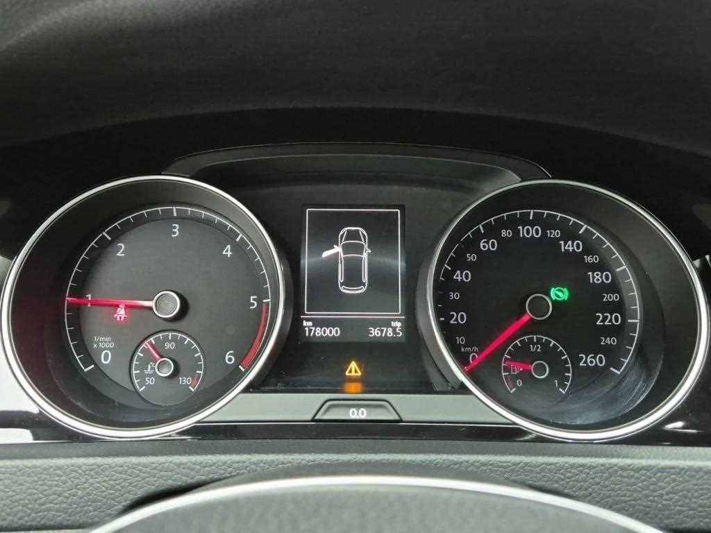 Volkswagen Golf - Vista 6