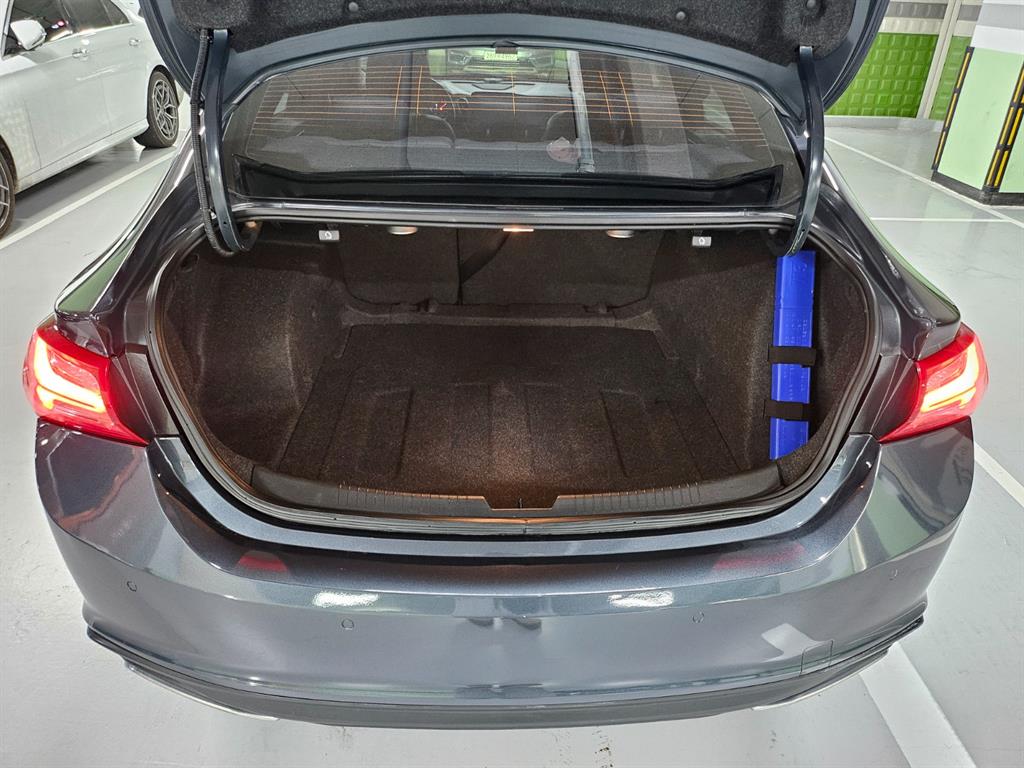 Chevrolet Malibu - Vista 5