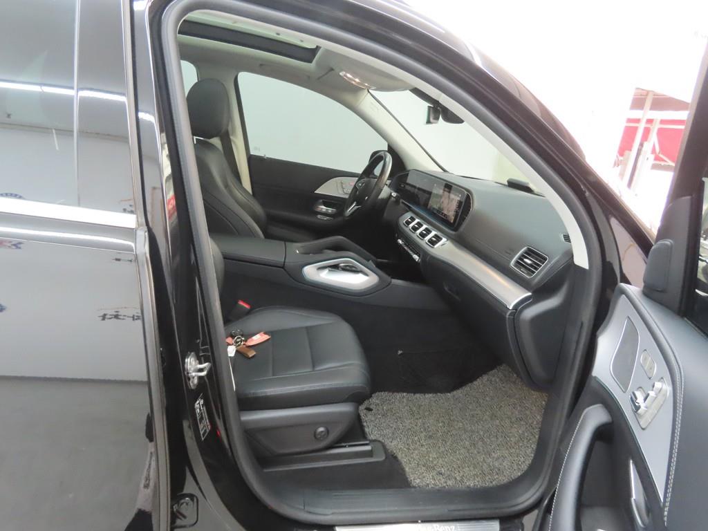 Mercedes Benz GLE Class - Vista 8