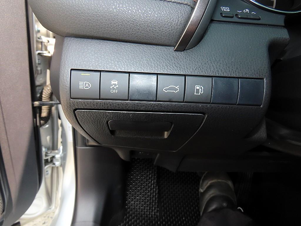 Toyota Camry - Vista 12