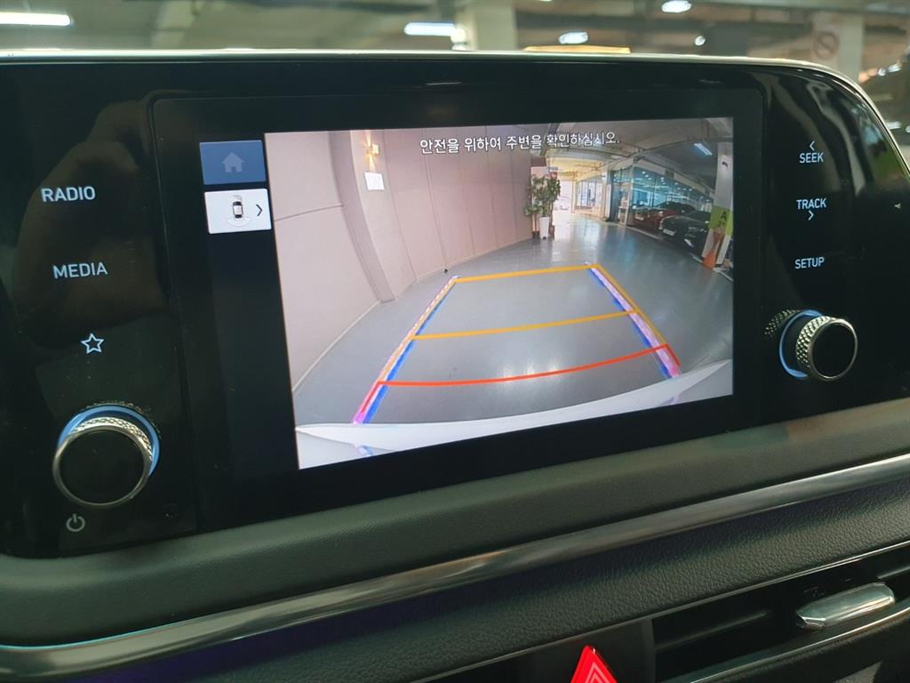 HYUNDAI Sonata - Vista 9