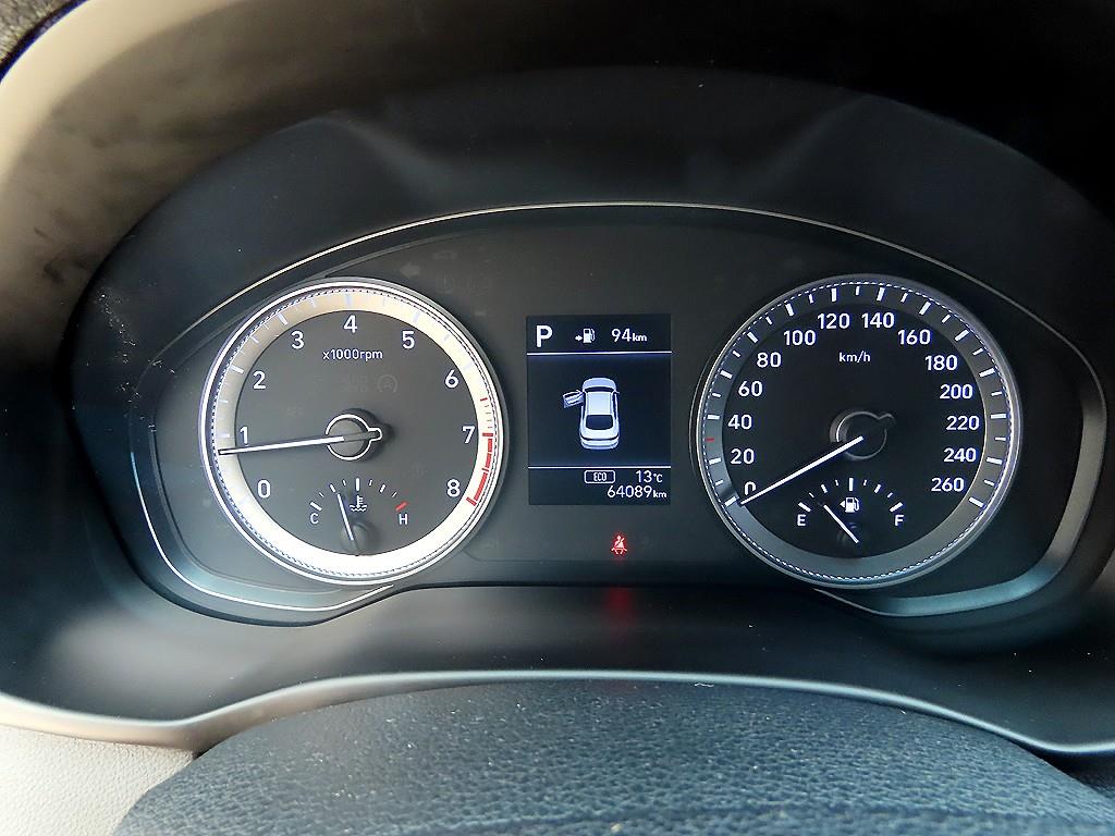 HYUNDAI Grandeur - Vista 9