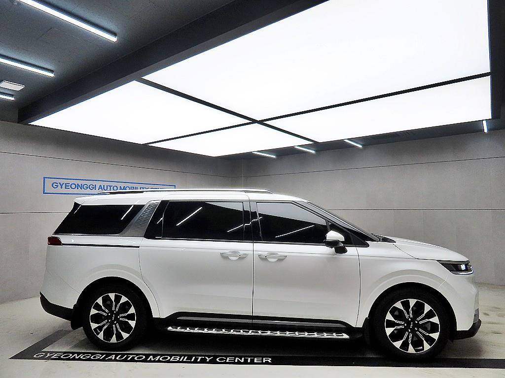 KIA Carnival - Vista 2