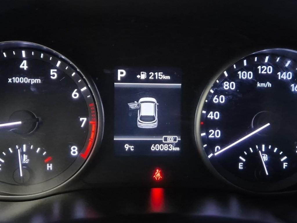 HYUNDAI i30 - Vista 6