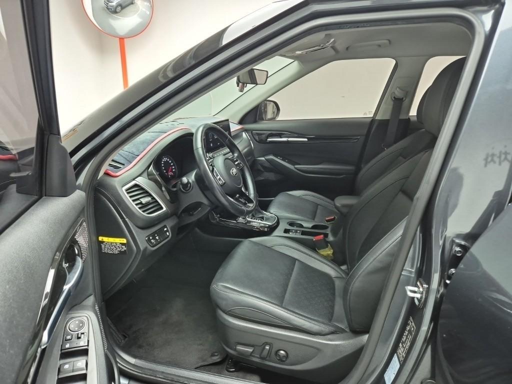 KIA Seltos - Vista 11