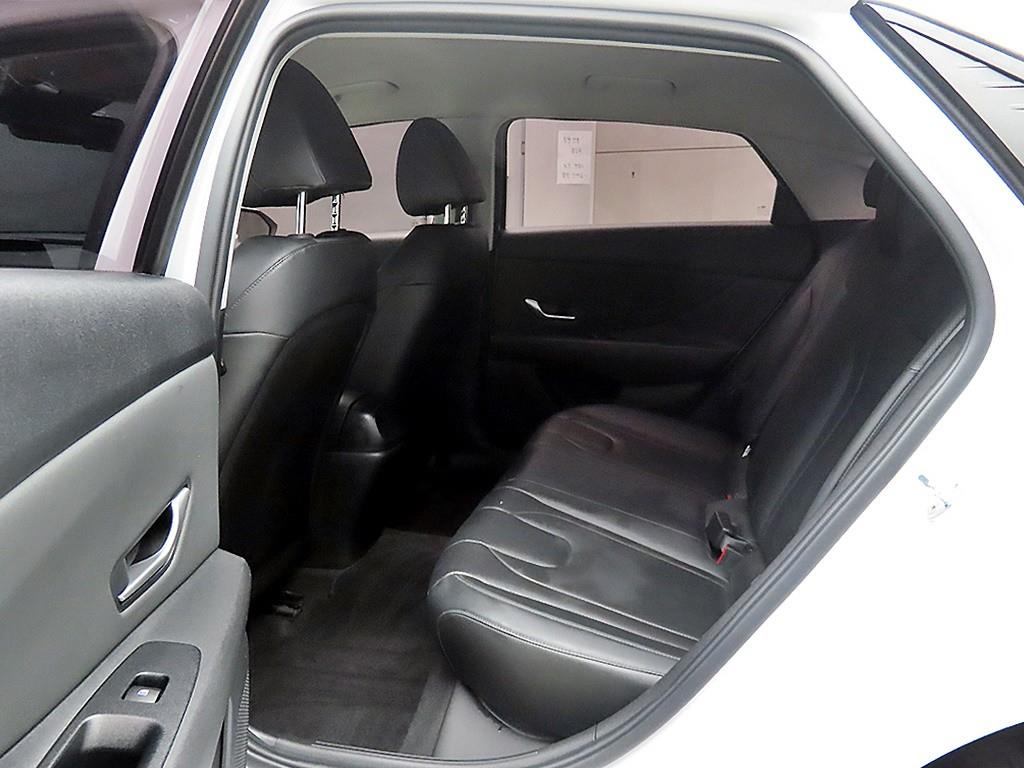 HYUNDAI Avante - Vista 6