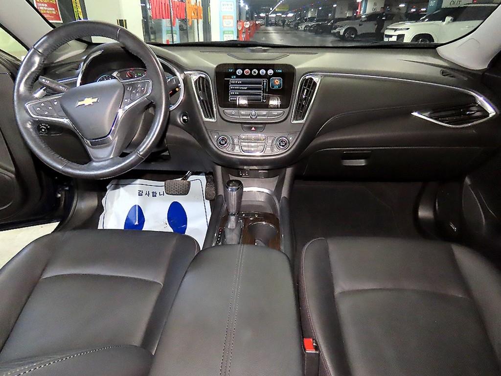 Chevrolet Malibu - Vista 10