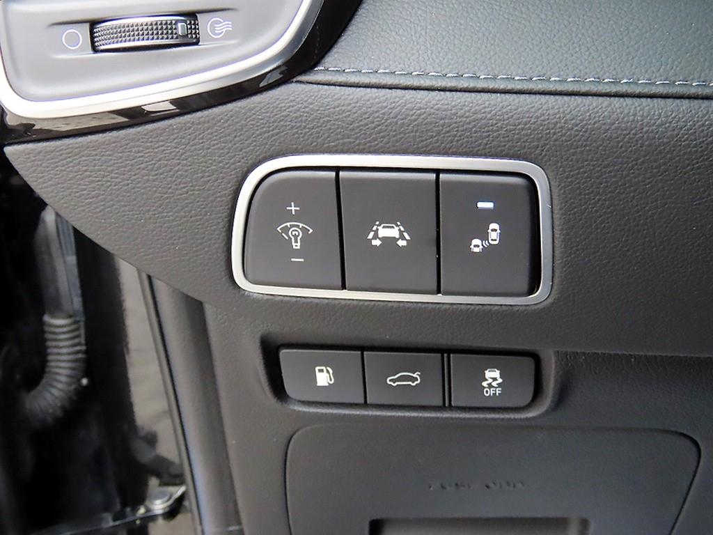 HYUNDAI Grandeur - Vista 12