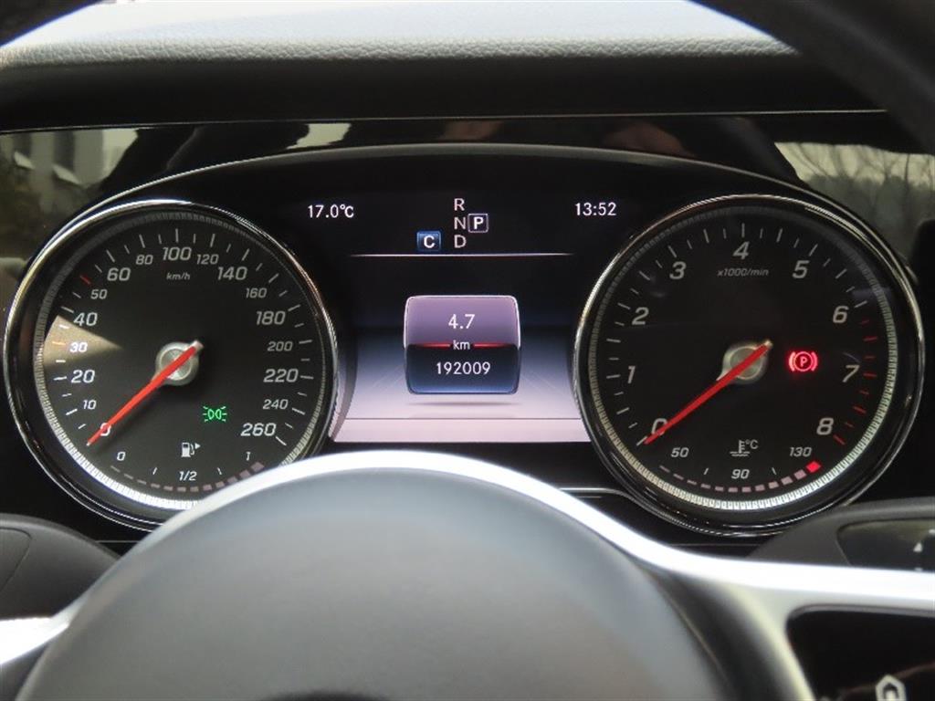 Mercedes Benz E class - Vista 9